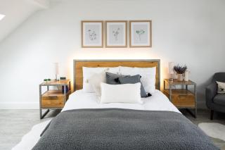 Contemporary 5 Bedroom with Garden North Finchley - London - 8