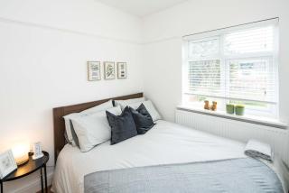 Contemporary 5 Bedroom with Garden North Finchley - London - 2