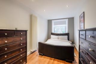 Sleek 2B/1B Retreat in Lindley, Huddersfield - Lindley - 1