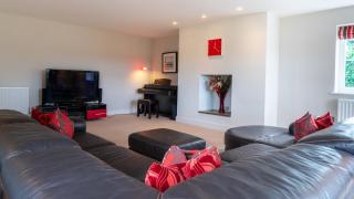 Superb 4BD Stay in Wyton and Houghton Village - Wyton - 8