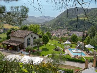 Large holiday home in Cagli with pool - Acqualagna - 8
