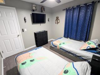 Disney & Star Wars Townhome Regal Palms Resort - 4