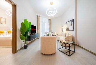 Indulge in Luxury 1BR Unit at Business Bay - 5