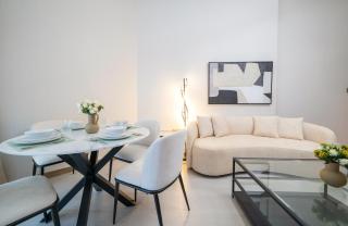 Indulge in Luxury 1BR Unit at Business Bay - 3