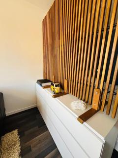 Le Voltaire, Joli Studio, proximité de la Gare et du Centre, Climatisé - 1