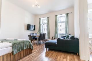 Stylish 2BR Apt, Central with Easy City Access - Viena - 9