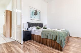Stylish 2BR Apt, Central with Easy City Access - Viena - 1
