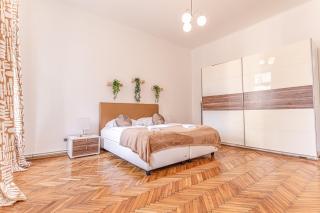 Stylish 2BR Apt, Central with Easy City Access - Viena - 0