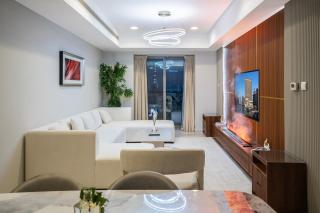 13P- Modern Sea View Apartment Dubai Marina Princess Tower - 3