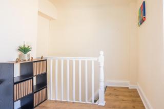 4 Bed, 2 Bath House, Long Term Stay Savings, Contractors, Big Groups, Free Parking! - Liverpool - 9