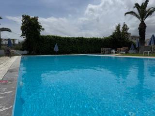 Zac & Georgio Studios - 9