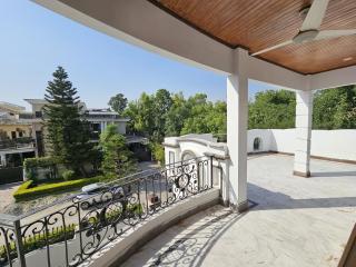Butt Lodges 2 - Islamabad - 9