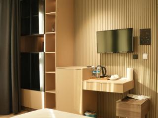 Arun Suites - - 0