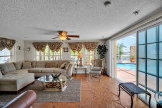 Waterfront Escape with Private Pool & Gulf Access home - Hudson - 2