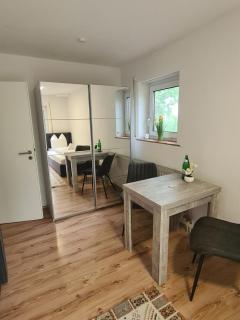 WellandHome Aalen - Business Apartment - 4 single beds - 3