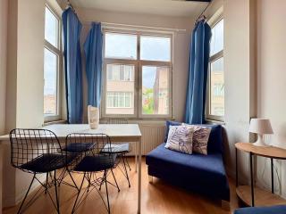 High Ceiling Central Cozy Apartment with 3 Bedroom Beyoglu - Istambul - 8