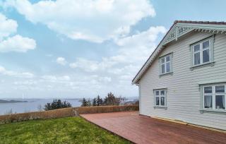 Awesome Home In Bekkjarvik - Bekkjarvik - 9
