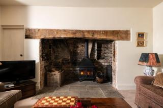 Rose Cottage - sleeps 6 - 6