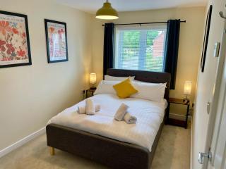 Mull Croft House - Solihull - 8