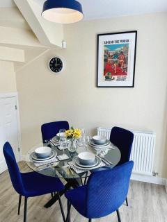 Mull Croft House - Solihull - 1