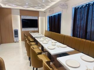 hotel deep palace - Varanasi - 6