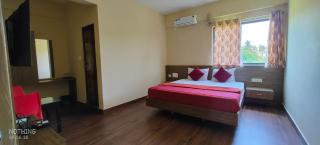 Hotel White Palace - Belagula - 6