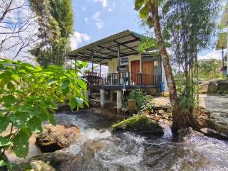 อินทนนท์ บ้านพักเล่าจู Inthanon Laoju House - Ban Na Yang - 0
