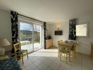 Duplex T3 6 pers avec terrasse, piscines et parking - Salavas - FR-1-382-32 - Salavas - 6