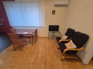 Mathias 2 Spacious and Comfortable Apartment in Kecskemet - Kecskemét - 0