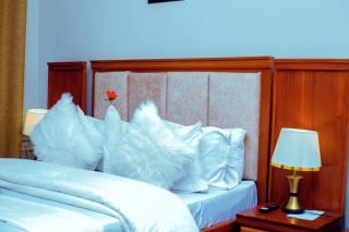 NILLA HOTEL Chunya - - 4