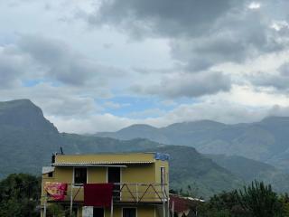 4Acres Private Space farmhouse with WiFi in Kanthalloor 3 bedrooms available - Kanthalloor - 2