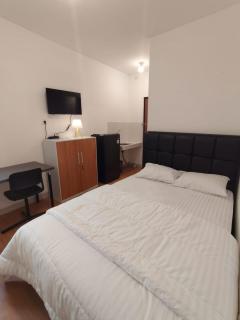 Golden Knight Suites at EcoHome Apartment - Nalagati - 0