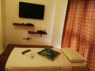 Touristation @ Crowne Bay Tower - 2