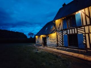 La Maison Bleue - Reux - 0