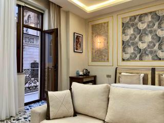 Royal Mansion Hotel - Bakoe - 1