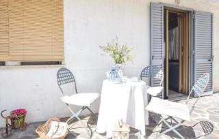 2 Bedroom Cozy Apartment In Camaiore - Camaiore - 9