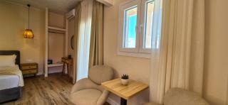 Cristina Apartments - 6