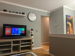 Luxurious 2BR Whole Main level -Single house - 3