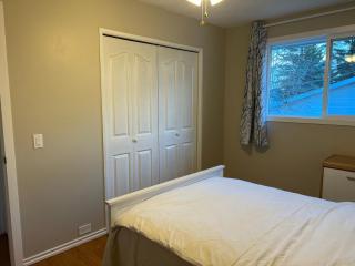 Luxurious 2BR Whole Main level -Single house - 2