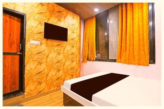 A PREMIUM HOTEL A ! One # Pride Near Sea Beach - Restaurant- Lift and Parking Facilities - Fully Air Conditioning Hotel - All Rooms Spacious - A Premium Hotel In Puri - Puri - 5