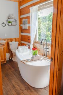 Little Heaven Bed and Breakfast - Hamptonville - 9