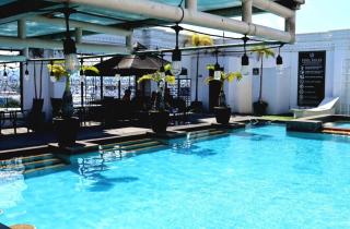 Luxury Penthouse Hotel & Residences Free Netflix - Sampong - 2