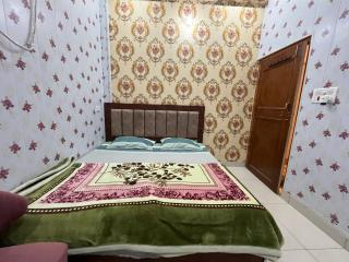 Chaudhary Palace - Ayodhya - 1