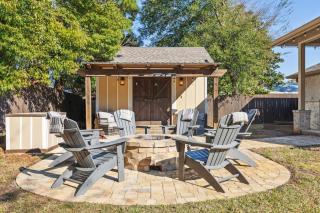 Emerald Coast Breeze Retreat Single-Level 4-Bedroom Beach Getaway (Sleeps 12) - Fort Walton Beach - 9