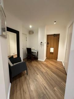 1 Bedroom Apartment with security 24 hours - Londra - 1