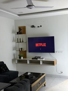 1BHK apartment with Pool, Gym, Cinema ,Zameen Opal - Lahore - 8