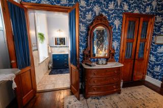 Gifford-Risley House Bed and Breakfast - Media - 6