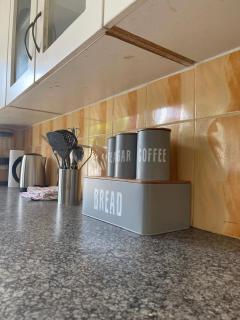 Hulley Homes- Escape to Beautiful Mountain Views - 6