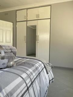 Hulley Homes- Escape to Beautiful Mountain Views - 3