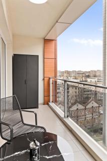Central Studio with Balcony and Self Check-in RH Living - 5